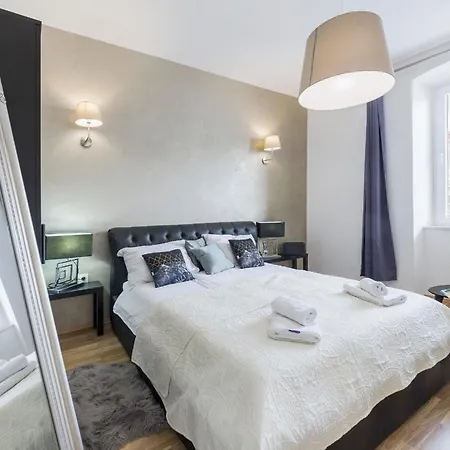 Comfrot One Bedroom With Sea View *